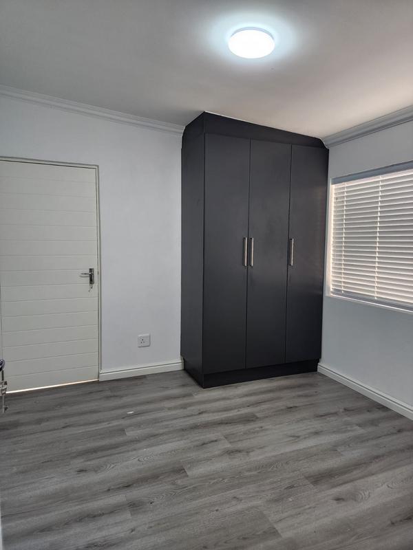 To Let 2 Bedroom Property for Rent in Parkside Eastern Cape